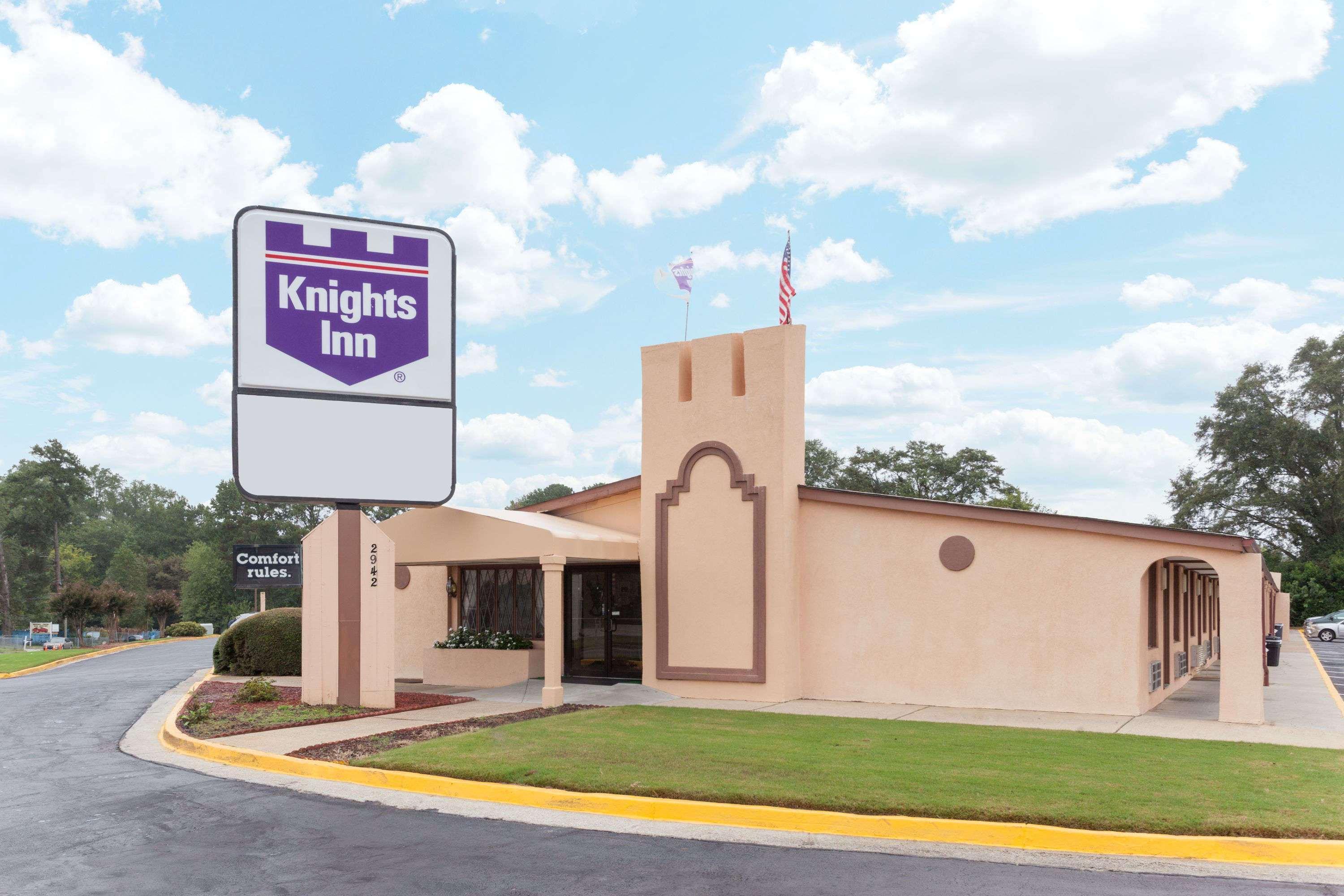 Knights Inn - Tucker Zewnętrze zdjęcie